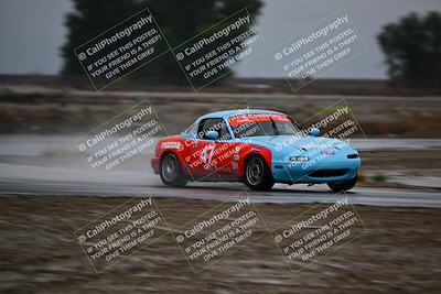 media/Nov-15-2025-CalClub SCCA (Sat) [[7bfa5a7151]]/Race/Group 4/